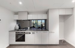 1005/81 South Wharf Drive, Docklands, Vic 3008