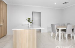 6 Raglan Entrance, Hilbert, WA 6112