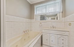 9 Kokoda Court, Lalor, Vic 3075