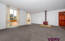 16 McCabe Crescent, Holt, ACT 2615