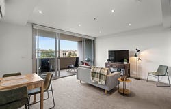 32/17 Eucalyptus Drive, Maidstone, Vic 3012