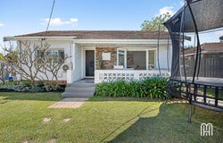 16 Geneff Street, Innaloo, WA 6018