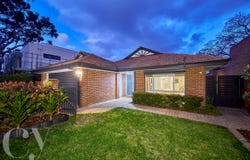 7 Redcourt Road, Attadale, WA 6156