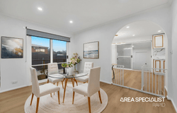 33 Peebles Street, Endeavour Hills, Vic 3802