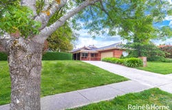 16 Jacksons Creek Way, Gisborne, Vic 3437