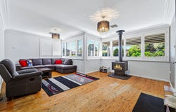 43 Kendall Street, Campbelltown, NSW 2560