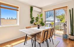 8/164 Frank Street, Labrador, Qld 4215