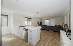 5 Thistle Way, Two Rocks, WA 6037