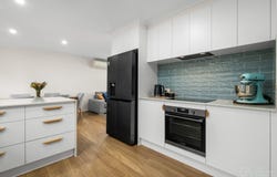 13 St James Street, St Albans Park, Vic 3219