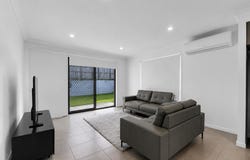 7A Henderson Street, Redbank, Qld 4301