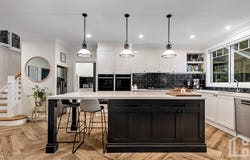 12 Taringha Street, Blaxland, NSW 2774