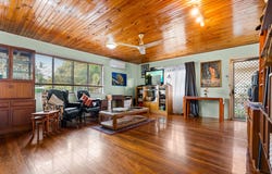 11 Wilfred Street, Lota, Qld 4179