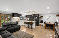 10 Blueberry Road, Mooroolbark, Vic 3138