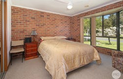 1a McAuley Drive, Brown Hill, Vic 3350