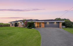 176 School Road, Woongoolba, Qld 4207