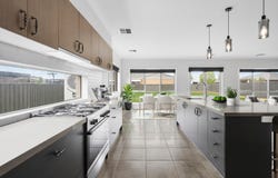 13 Pembroke Drive, Marong, Vic 3515