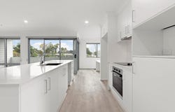 1/10 Railway Parade, Nerang, Qld 4211