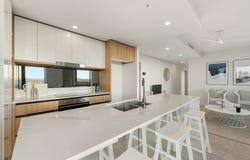 1001/28 Second Ave, Broadbeach, Qld 4218