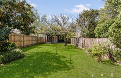 14 Bayview Road, Seddon, Vic 3011