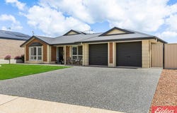 9 Heuzenroeder Road, Tanunda, SA 5352