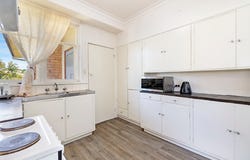 3 Bree Road, Hamilton, Vic 3300