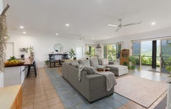 9-37 Gorge View Crescent, Mossman Gorge, Qld 4873