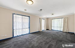 8 Quinlivan Crescent, Dunlop, ACT 2615