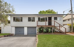 5 Pack Street, Jamboree Heights, Qld 4074