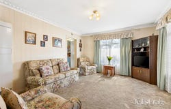6 Waratah Avenue, The Basin, Vic 3154