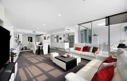 2201/9 Hamilton Avenue, Surfers Paradise, Qld 4217