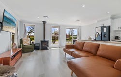 11 Racecourse Road, Orange, NSW 2800