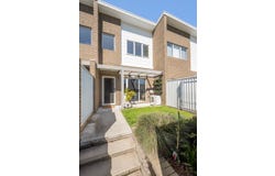 14/33 Arthur Blakeley Way, Coombs, ACT 2611