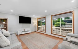 27 Oakhill Crescent, Morphett Vale, SA 5162