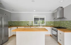 101 Platypus Road, Berkeley Vale, NSW 2261