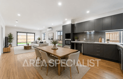 7 Thredbo Crescent, Clyde, Vic 3978