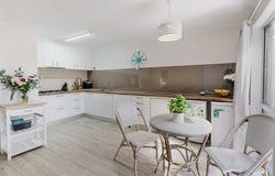 17 Val Crescent, Noosaville, Qld 4566