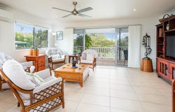 8 Moora Street, Ashmore, Qld 4214