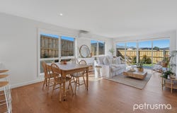 2/3 Achaderry Court, Howrah, Tas 7018