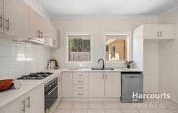 2/49 Peppercorn Parade, Epping, Vic 3076