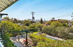 303 Cavendish Rd (Cnr Emlyn St), Coorparoo, Qld 4151