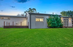 33 Stanley Road, Devon Meadows, Vic 3977