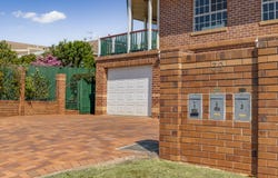 2/32 Jull Drive, Centenary Heights, Qld 4350