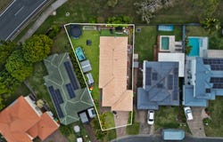 7 Solitaire Place, Robina, Qld 4226
