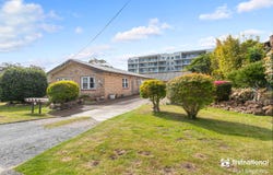 2/18 Messines Street, Shoal Bay, NSW 2315