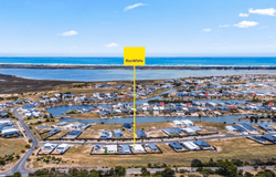 16 Victoria Parade, Hindmarsh Island, SA 5214