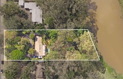 10 Islandview Street, Barellan Point, Qld 4306