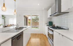 24 Arbourton Avenue, Aintree, Vic 3336