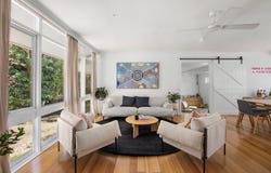 60 Walkers Road, Mount Eliza, Vic 3930