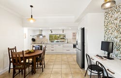 16 Risley Road, Figtree, NSW 2525