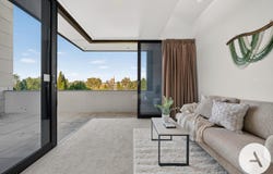 1/7 Sydney Avenue, Barton, ACT 2600